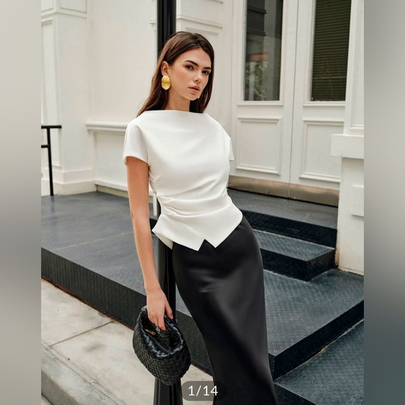 Commense White Asymmetric Ruched Hem Blouse - NWT - Picture 2 of 7